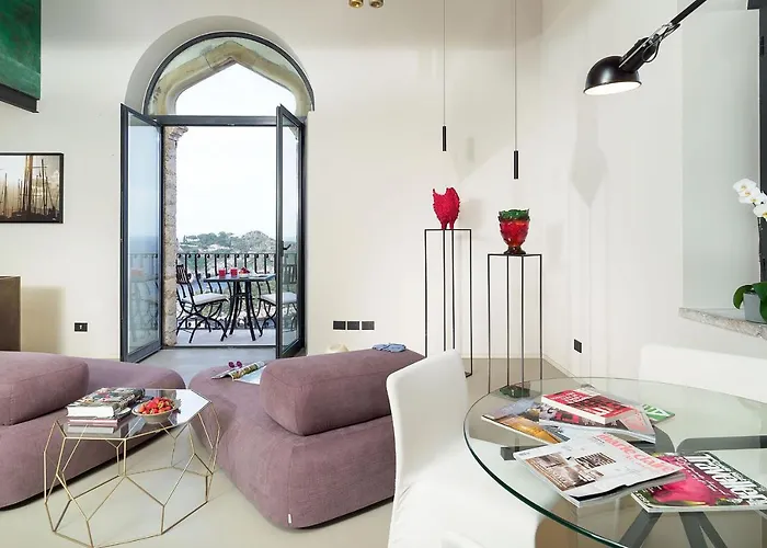 Torre Isola Bella Taormina